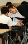 [포토] 박태환, 학생과 눈높이 교육? “오늘 대답이 없네”