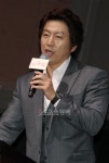 [포토] 사회도 보는 배우 김수로 ‘1인 2역’