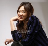 쥬니, 13일 괌서 결혼