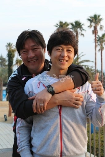 [1대1 사커토크] 이임생 감독 “한국축구 매운 맛 보여줘” 이관우 “리그 챔프 제가 쏠게요”