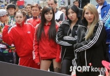 [포토] 투애니원, 범접불가 스타일 ‘멀리서 봐도 연예인’