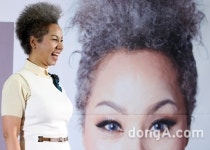 [SD포토] ‘파워 디바’ 인순이, 18집 발매기념 기자회견