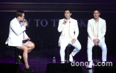 [동아포토]플라이투더스카이 “이제 더 즐겁게 작업할 수 있어요~”