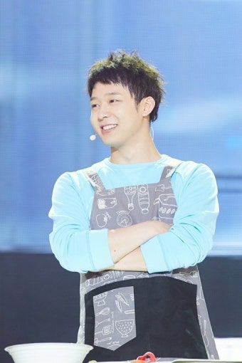 박유천, 국내 팬미팅 성료…팬들과 함께 한 역대급 생일파티