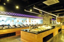 한식뷔페 열풍 ‘달라야 산다’