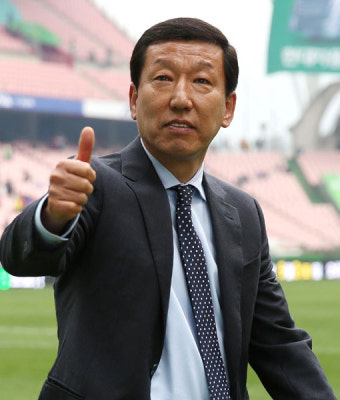 전북 현대, 19경기 연속 무패 질주! 리그 선두 자리 견고히!