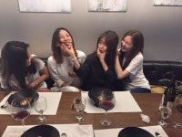 핑클, 완전체 회동…여전한 미모+익살 폭발 ‘재결합 하나?’