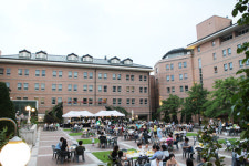 힙합과 치맥을…메이필드 호텔 여름 비어프로모션