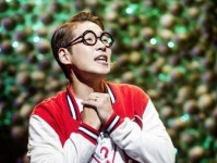 “관객도 신나게 놀자!”…뮤지컬 ‘젊음의 행진’ 호평 눈길