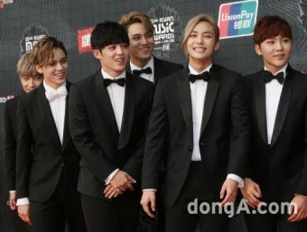 [동아포토]세븐틴, 홍콩 첫 입성.. 즐겁나 신나라~ (2015 마마)