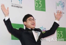[연예 뉴스 스테이션] 개그맨 박영진, 4살 연하 회사원과 백년가약