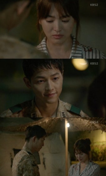 ‘태양의 후예’ 송중기, 괴로운 송혜교 위로 “눈물 닦아주고 싶다”