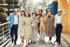 ‘디마프’ 엄마들의 유쾌한 반란