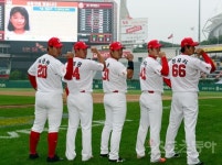 실종아동 이름 등에 새기고 뛴 SK선수들