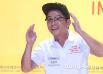 ‘부코페’ 김준호 “선, 후배 개그맨 살신성인 해 도와주고 있다”