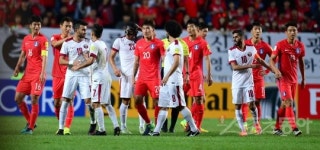 [포토] 신경전 벌이는 축구대표팀