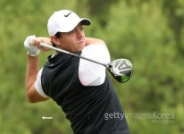 캐디에 욕먹고 정신을 차린 로리 맥길로이