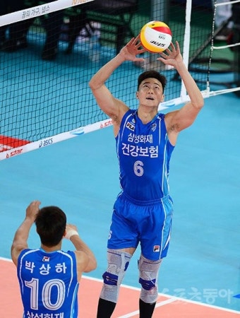 수원 삼성, 변성환 감독의 지도력과 황석호의 우승 DNA로 높은 경기력 기대