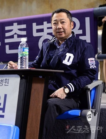 [런다운] 두산 박정원 구단주의 못 말리는 야구사랑