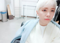 ‘화유기’ 이홍기, 포스터 촬영 중…“아침형 인간 커몽”