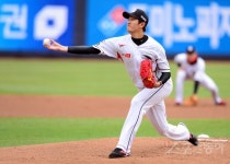 [포토] 고영표 ‘첫 선발승을 던져라’