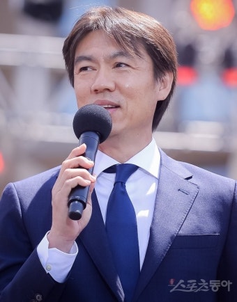 [포토] 홍명보 전무이사 ‘선수들의 활약 기대해요’
