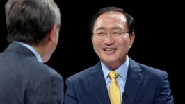 [DA:클립] ‘썰전’ 유시민 하차→노회찬 오늘 첫 등판, 박형준과 설전