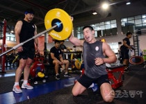 [포토] 으랏차차! 힘찬 기합!