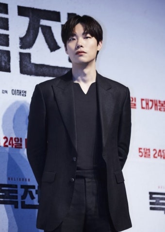 “티켓 파워 입증”…류준열, 생일 팬미팅 전석 매진