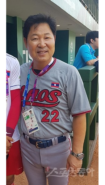 [빅마우스] 이만수 부회장 “라오스 야구대표팀이 아시안게임에서 1승을 거두면 라오스 수도 비엔티안에서 상의 탈의 퍼포먼스를 하겠다” 外