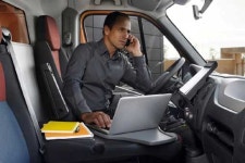 유럽 상용차 No1. ‘마스터’ 출시…문제는 가격