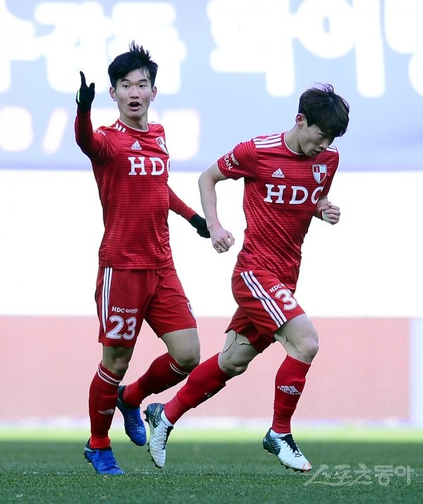 김진규의 결정타로 팀 K리그, 뉴캐슬 유나이티드에 1-0 승리! 현지 데뷔전 박승수는 뜻밖의 비밀공연!