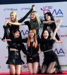 [포토] ‘더팩트 뮤직 어워드’ 모모랜드, 별이 되어 날다~