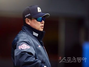 “공이 꾹 눌러서 온다” 김태형 두산 감독이 기억하는 류현진