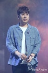 [동아포토]정규로 돌아온 오왠.. ＂찢어주세요＂