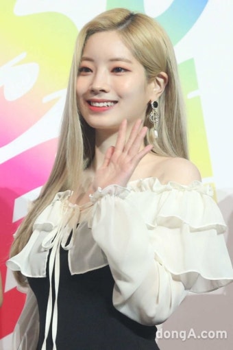 [2019 소리바다어워즈]트와이스 다현, 미소 천사