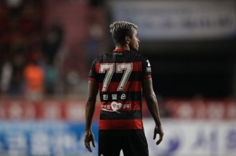 ’한 경기 5개 공격포인트‘ 포항 완델손, K리그1 27라운드 MVP