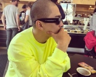 빅뱅 태양 근황 공개…짧은 헤어스타일 ‘눈길’