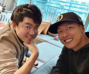 [전문] 송백경 출연계획 “원타임, ‘슈가맨’ 대신 ‘온라인 탑골공원’서 만나요”
