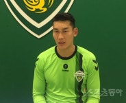 [주말인터뷰] ‘4년 재계약’ 이용, “전북에서 마지막을…. 카타르WC 예선까진 기여하고파”