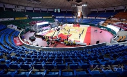 [포토] 코로나19로 인해 텅빈 관중석!