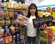 [비즈 프리즘] 삼겹살 젤리·태양계 사탕…“3월14일을 즐겨라”