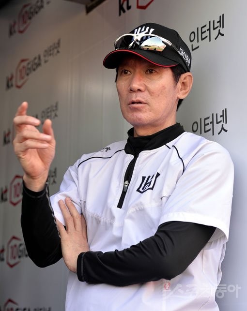 KT 위즈 감독 이강철, 새 역사를 쓴다! WC 결정전서 4위팀 꺾을 의지 밝혀