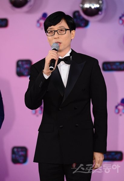 유재석, 여성청소년 돕기 위해 5천만 원 기부. 생리대 부족 문제 해결 위해 키트 제작 예정.