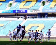 ‘제3의 적’ 무관중…K리그, 빈 축구장을 무엇으로 채울까?