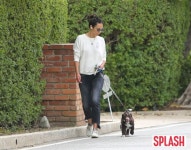 ‘코로나19’ 조다나 브류스터, 마스크 미착용 산책 [포토화보]