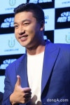 [동아포토]정재형, 내 상사는 백만 유튜버 엄지 척