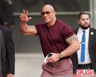 [DA:할리우드] 드웨인 존슨, 아내와 두 딸과 함께 코로나19 확진 판정 받아