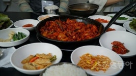 [김재범 기자의 투얼로지] 괴산 산버섯찌개부터 장흥삼합까지…꼭 먹어봐야할 가을별미