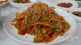 [김재범 기자의 투얼로지] 괴산 산버섯찌개부터 장흥삼합까지…꼭 먹어봐야할 가을별미